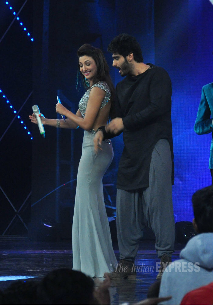Gauahar seemed to have recovered enough from the unpleasant incident, as she shook a leg with Arjun on stage. (Source: Varinder Chawla)