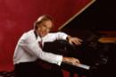 Huyền thoại piano thế giới Richard Clayderman trình diễn tại Hà Nội