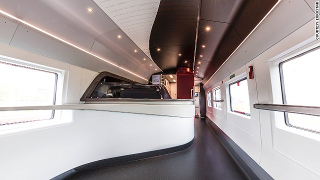 There is also a newly designed buffet car. Rounded edges and a cool, white color scheme lend the car an air of "chic", according to Eurostar chief executive Nicolas Petrovic.