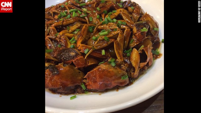 <a href='http://ift.tt/1txHT5n' target='_blank'>Di Tang</a> enjoyed a Shanghainese dish of stir-fried crabs with soy sauce. "I like local food, especially the homemade," she said.