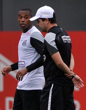 Robinho e Enderson Santos (Foto: Ivan Storti / Santos FC)