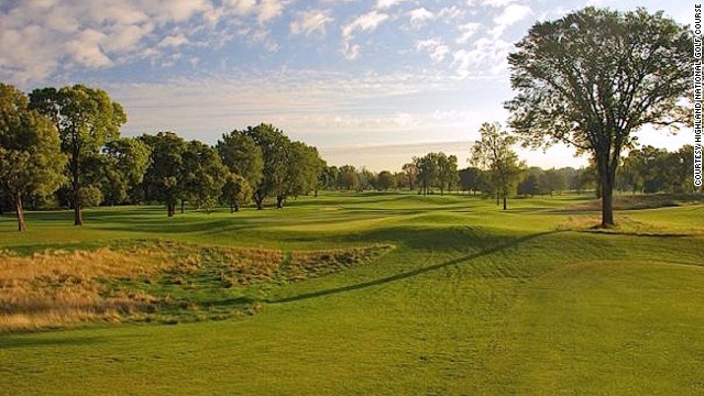 Baseball player and Minnesota local Joe Mauer and Peanuts creator Charles M. Schulz both learned to play at the Highland National Golf Course in Saint Paul, Minnesota. 