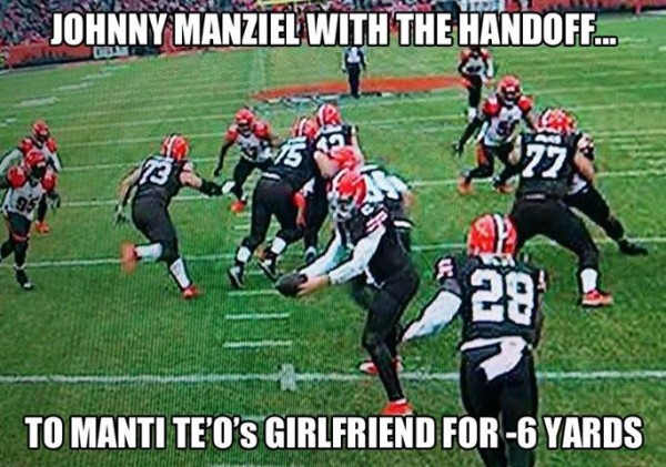 Hand Off e1418647976371 31 Best Memes of Johnny Manziel Getting Destroyed by the Cincinnati Bengals