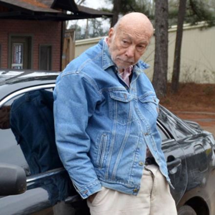 This 88-year-old doctor treats the poor out of his Toyota Camry, and Mississippi wants to punish him for it.