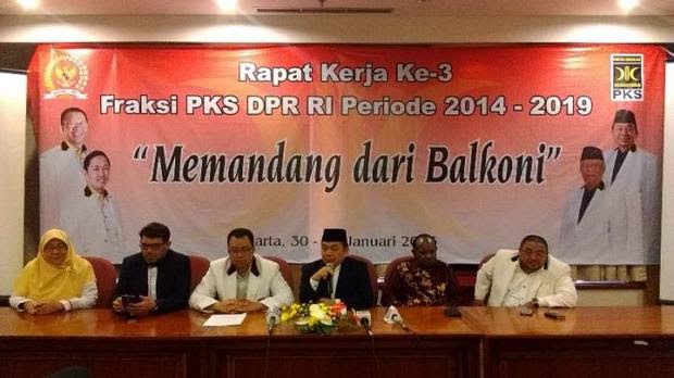 PKS: Jokowi Jangan Mudah Dipengaruhi Bisikan Kanan-Kiri