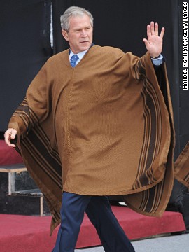 Say what you want, the man knew his way around a poncho. The Andean body drapes at APEC 2008 in Lima, Peru, were made from baby alpaca shearings.