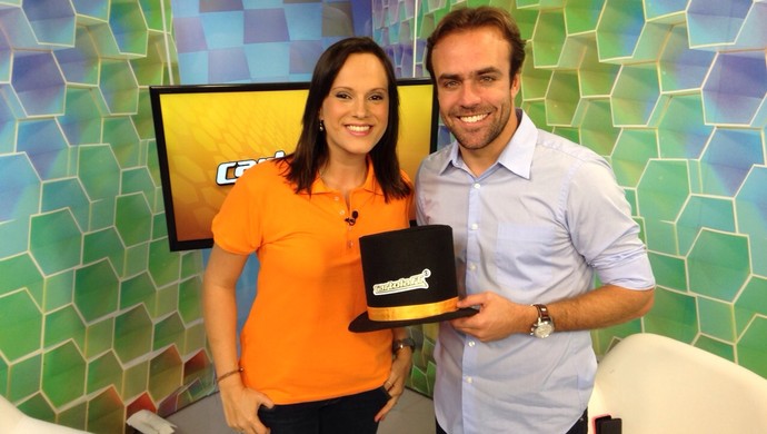 Cartola programa Roger Flores (Foto: TV Globo)