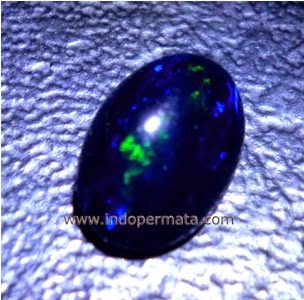Jenis Batu Permata : Batu Permata Black Opal Kalimaya / Kalimaya Hitam