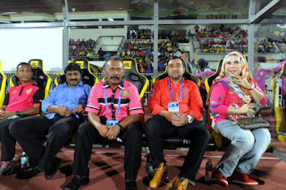 Bola Kelantan Pemain Kena Mandi Bunga