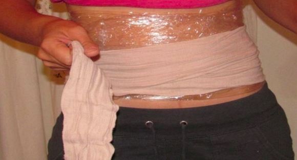 Woman Wrapped Her Belly With Plastic Before She Slept. When She Woke Up, This Is What Happened!