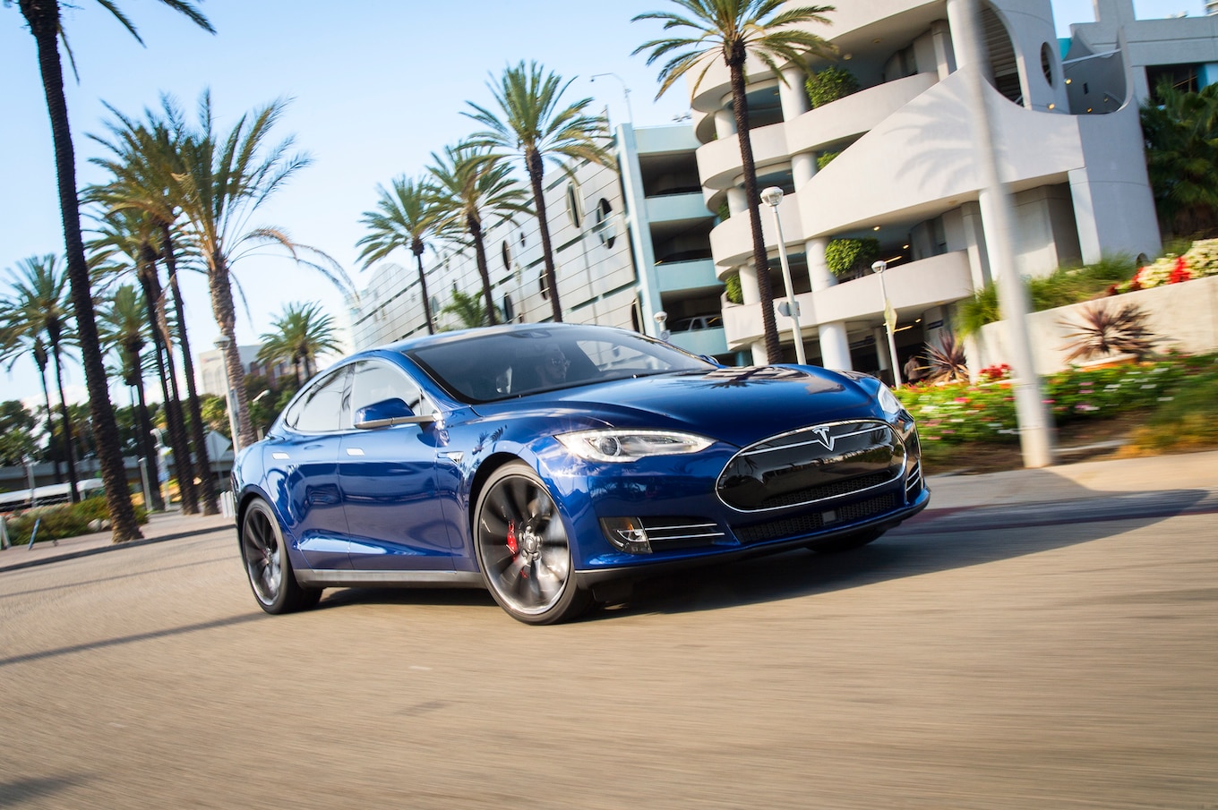 2015 Tesla Model S P90D front three quarter in motion 10