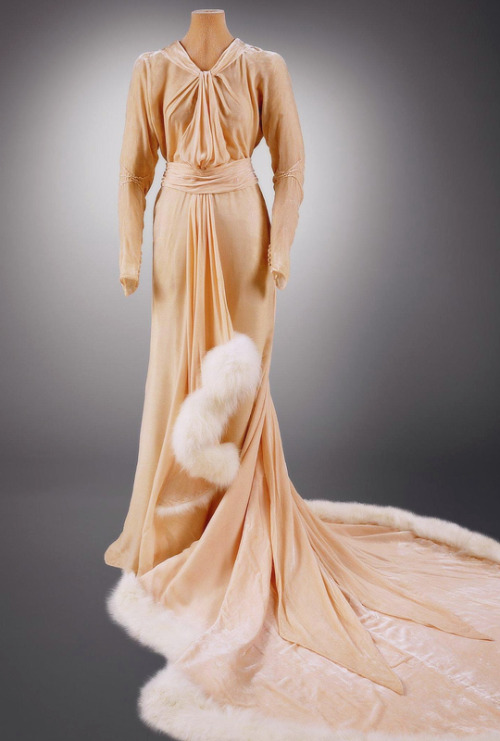Bergdorf Goodman Peach Velvet Fur-Trimmed Wedding Dress, 1935