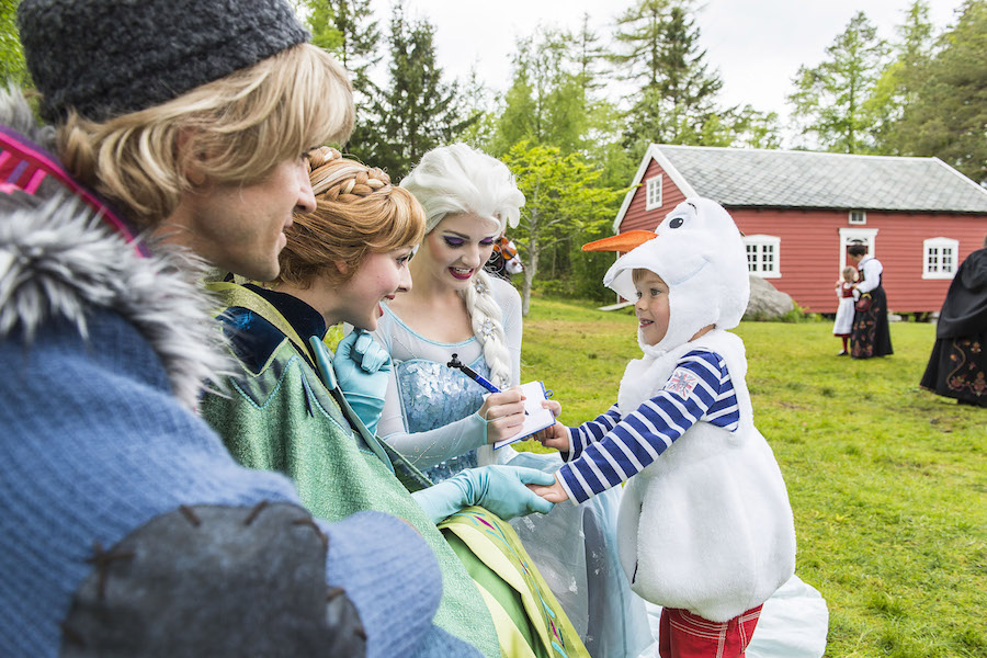 Anna and Elsa visit Norway with Disney Cruise Line