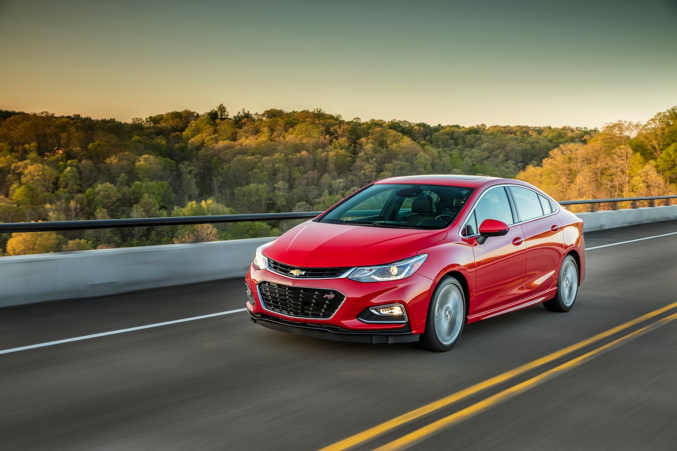 2016 Chevrolet Cruze front three quarter in motion 05