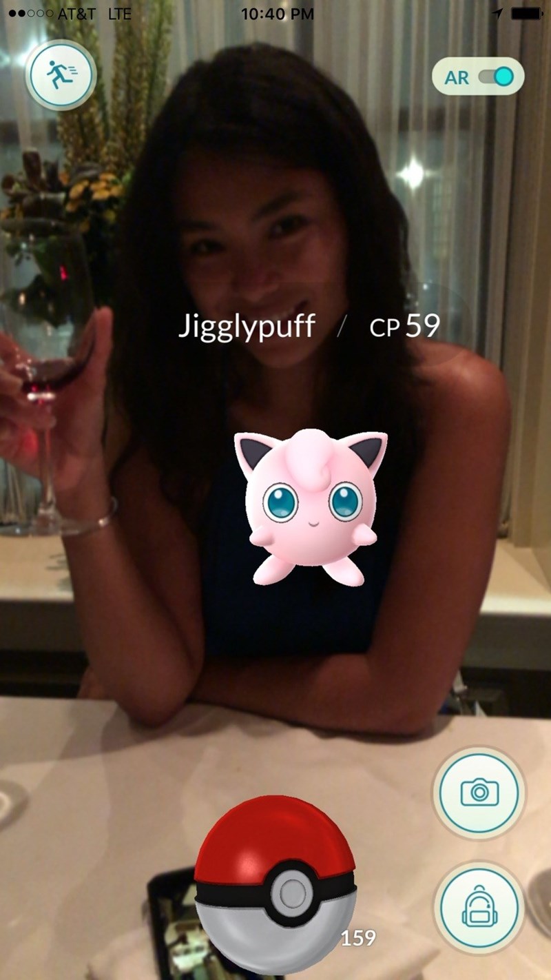 funny-dating-moment-guy-takes-picture-actual-pokemon-go-jigglypuff