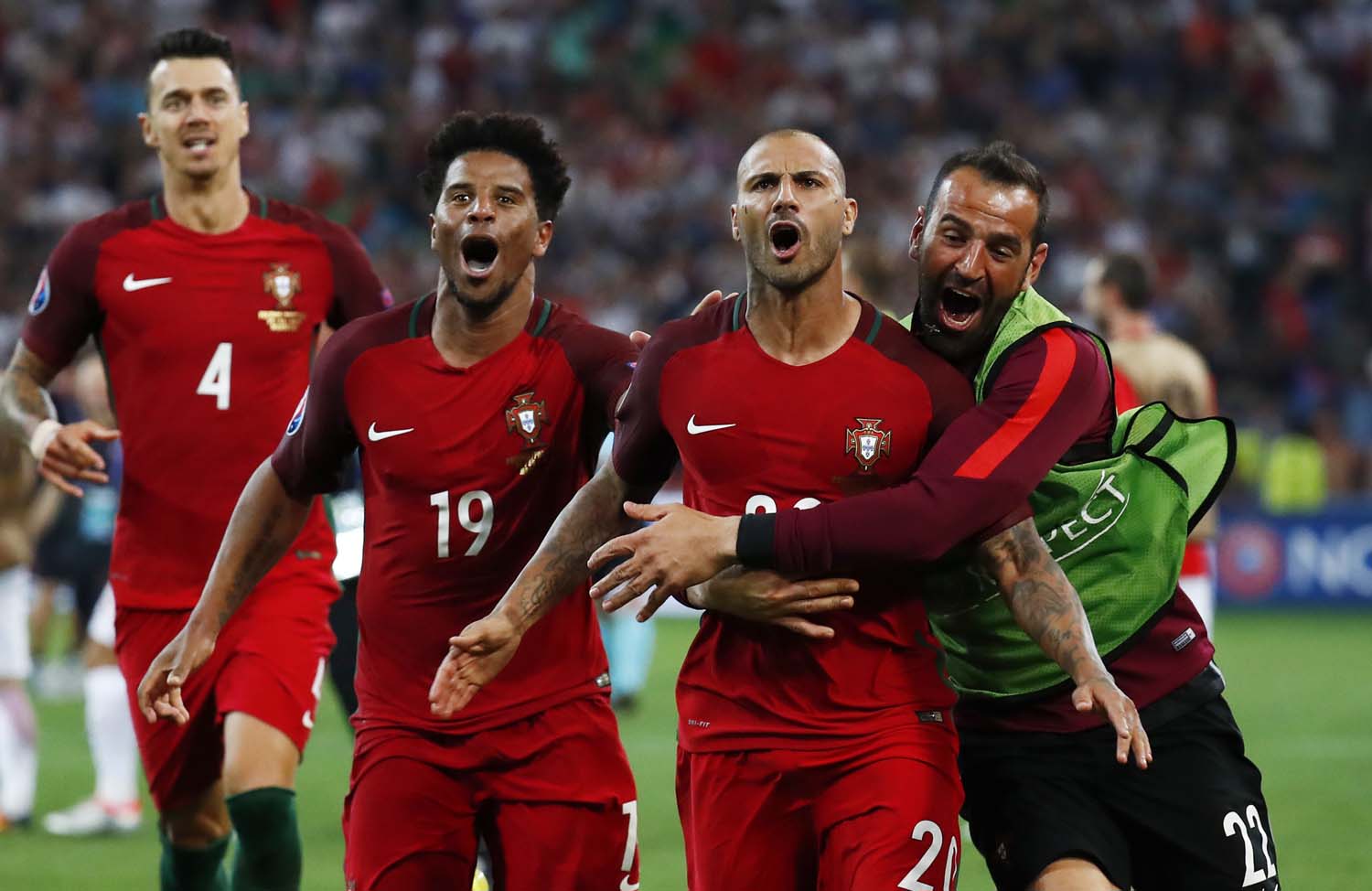 Portugal entra en semifinales tras vencer en penales a Polonia (+Fotos)