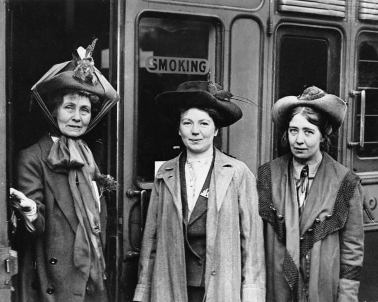 Emmeline Pankhurst e as filhas