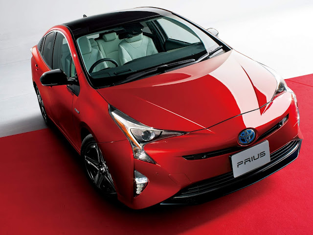 Toyota Prius comemora 20 anos com série especial - Japão