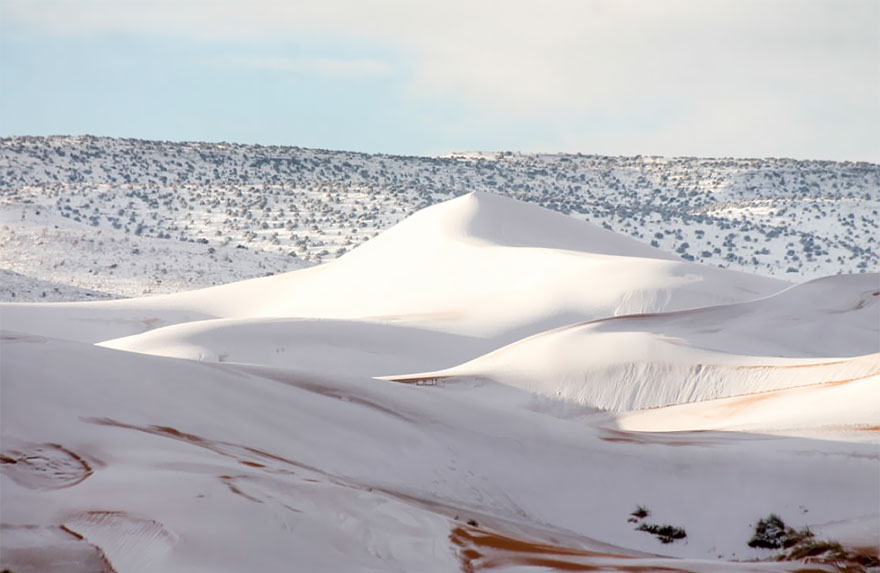 rare-snow-sahara-desert-third-time-karim-bouchetata-20