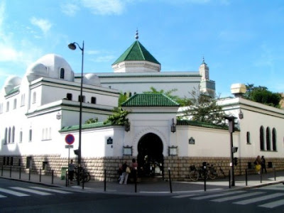 Prancis Akan Stop Dana Asing Pembangunan Masjid