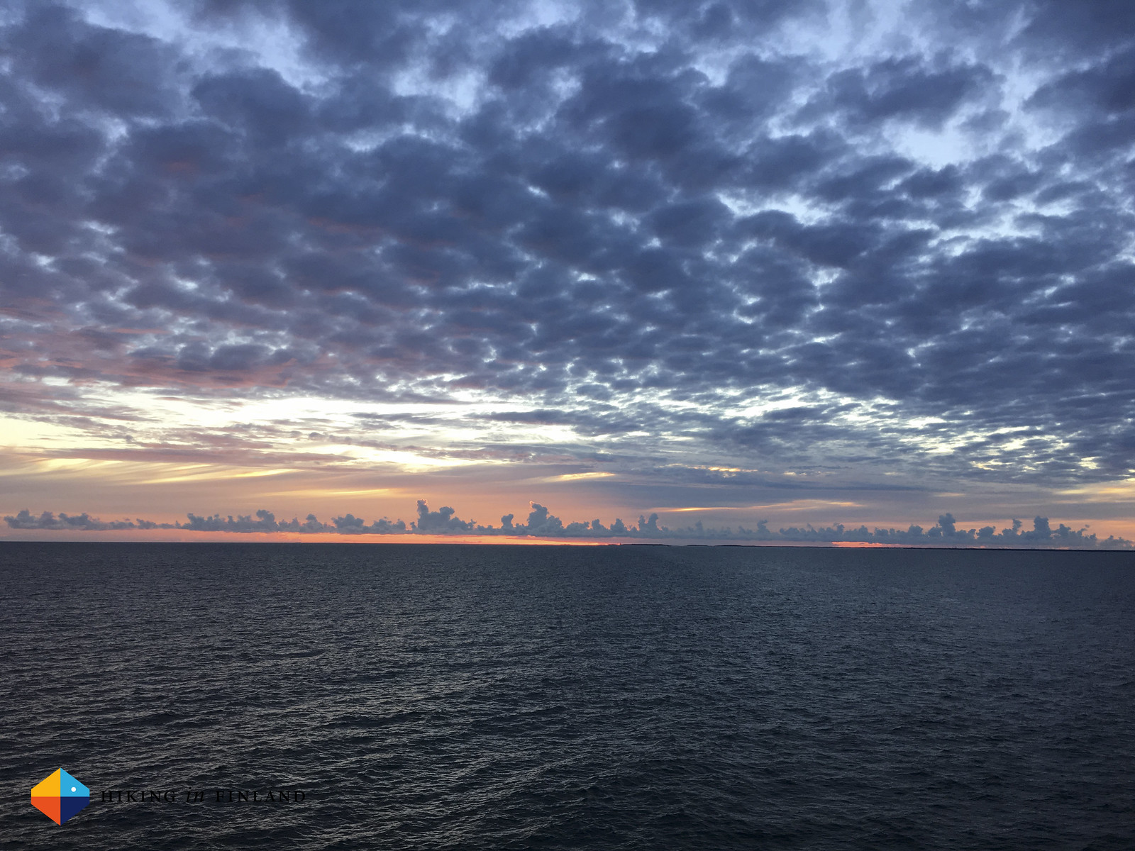 Cloudporn over the Baltic.