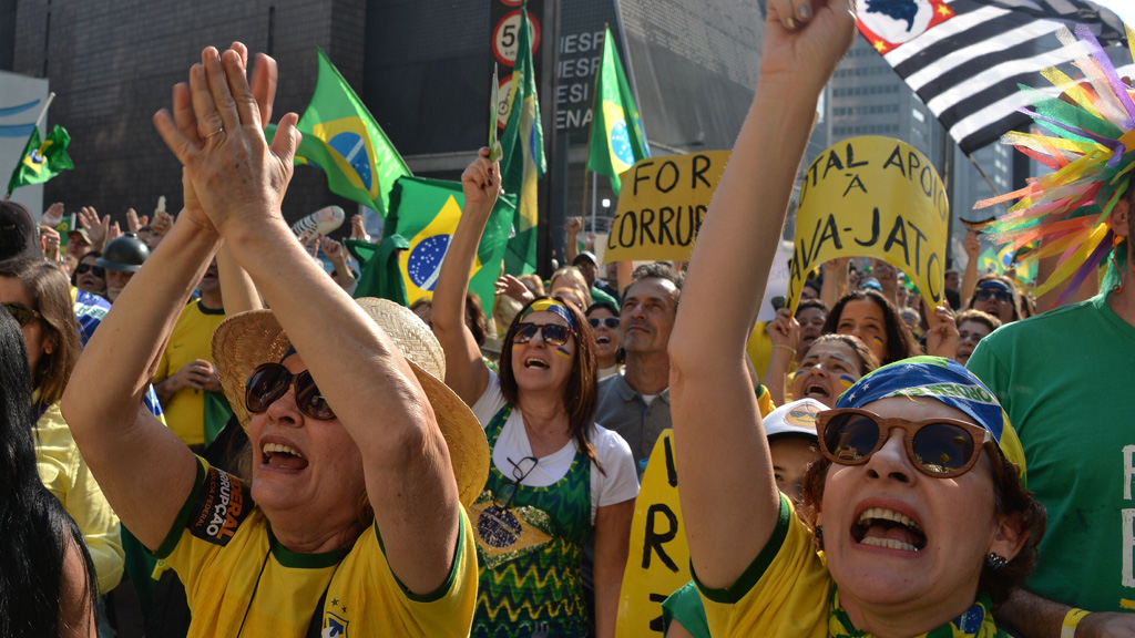 Demonstration von Rousseff-Gegnern | Bildquelle: AFP