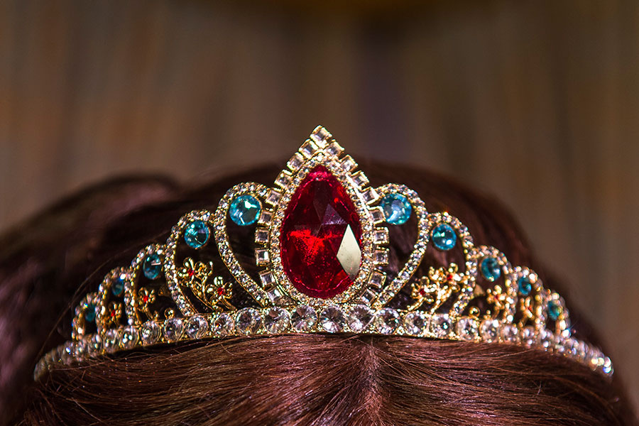 #DisneyFamilia: The Details of Princess Elena's Ballgown