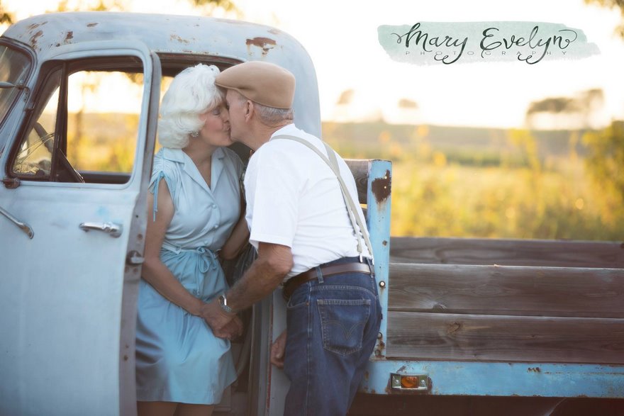 57-years-marriage-elderly-couple-love-notebook-photoshoot-mary-evelyn-clemma-sterling-elmor-9