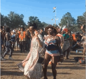 Fashion Week is cute and all, but every year Afropunk reminds us of who the real style slayers are. Over the weekend, they all gathered in Commodore Barry Park and gave us LIFE!
