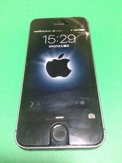 114_iPhone5Sのフロントパネルガラス割れ
