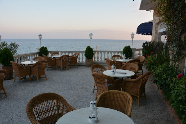 Hotel Costa Brava terrace
