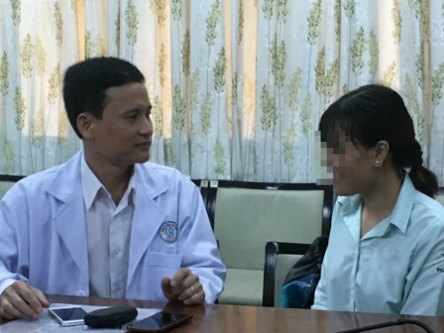 Nữ sinh đầu tiên của Việt Nam mắc lao gan hiếm gặp - 1