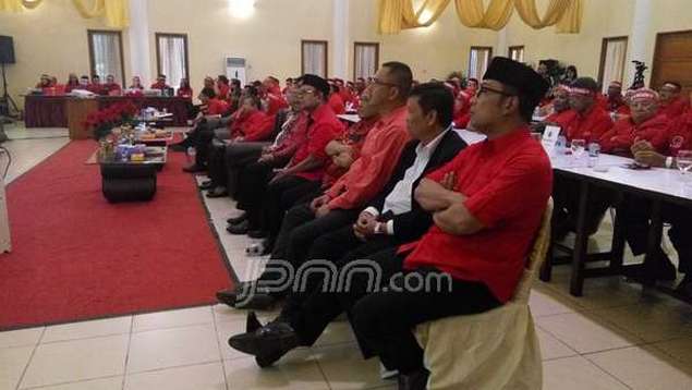 Sindir Ahok, Megawati Sebut Ridwan Kamil Bisa Dijadikan Contoh Kesuksesan Kerja