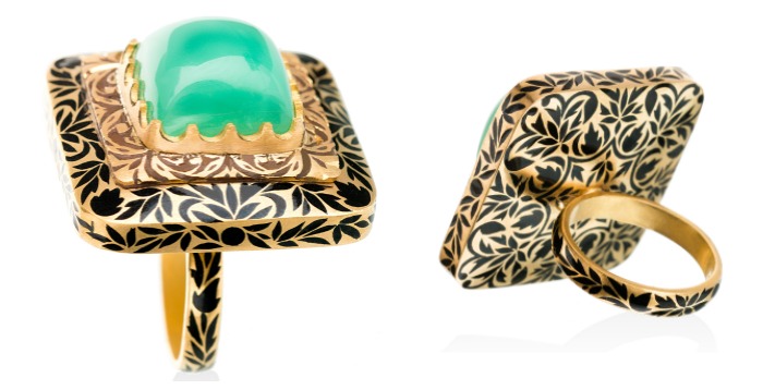 sikkims-secret-ring-from-agaro-jewels-roya-collection-showen-here-with-a-chrysoprase-center-stone-in-gold-with-enamel