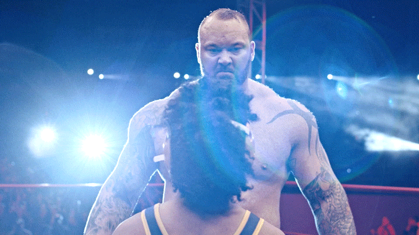 gifs -that-actually-prove-professional-wrestling-is-really-crazy-02