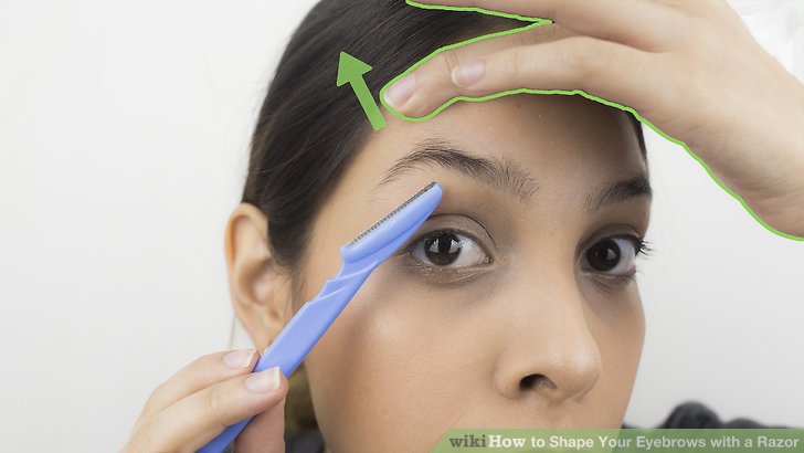 Shape Your Eyebrows with a Razor Step 4.jpg