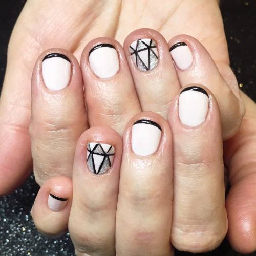 Glamorous tips and diamond details for @glove.treat! Inspo from...