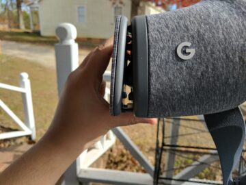 daydream view g logo and gap