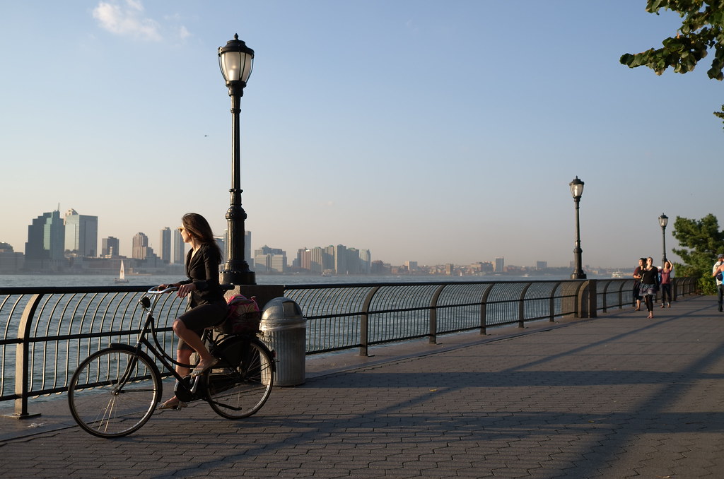 Biking Girl in Battery Park, New York (L1000118)