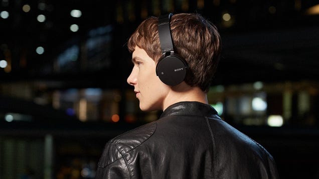 These $78 Sony Bluetooth Headphones Run For Up to 30 Hours On a Charge