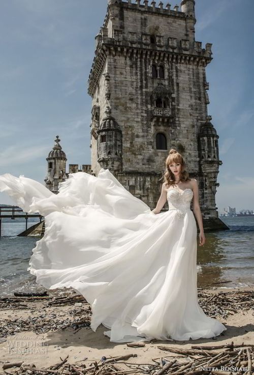 (via Netta BenShabu 2017 Wedding Dresses — “The Fairytale Bride”...