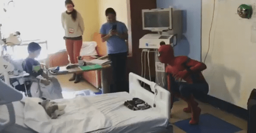 tom holland,twitter,DC,reactions,superheroes,Spider-Man,win