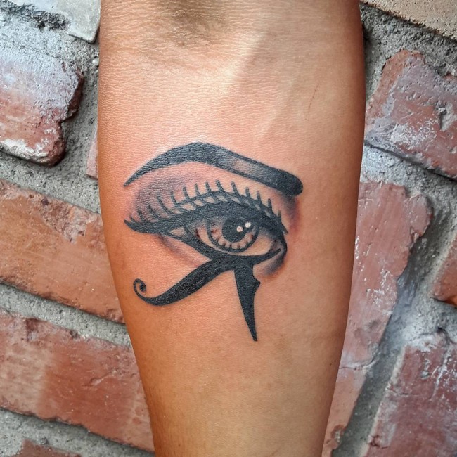 Oeil de tatouage Ra