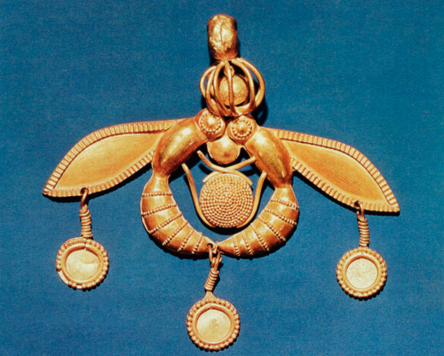Ancient Minoan Gold Bee Pendant, c. 1500-1300 BCE
