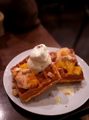 Waffles with preserved oranges