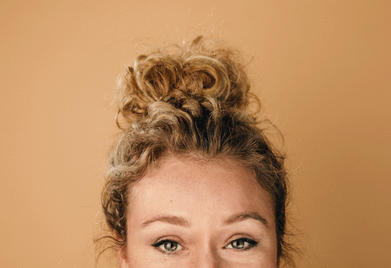 Hair Styling Tips: Top Knot