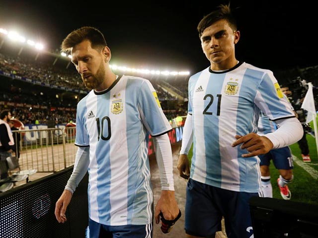 “Biến” ở tuyển Argentina: Messi gây thất vọng, đàn em Dybala “đảo chính”