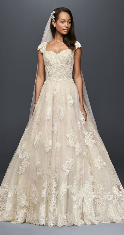 Elegant and romantic! Cap Sleeve Lace Wedding Ball Gown with...