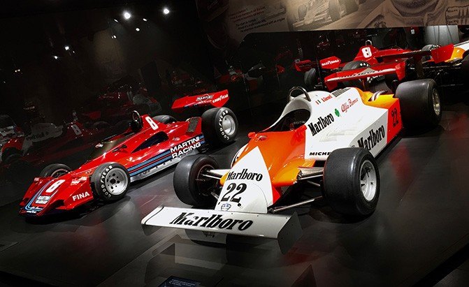 Alfa Romeo Will Race Formula 1 Cars Next Year!!!