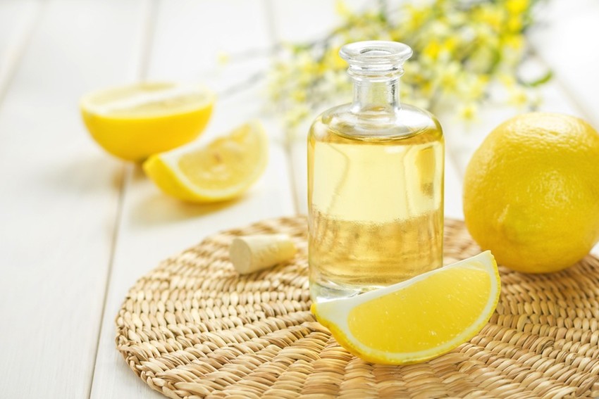 نتيجة بحث الصور عن ‪lemon oil benefits for your skin‬‏